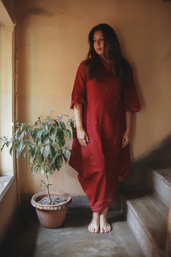 Cowl Drape Maroon Tia