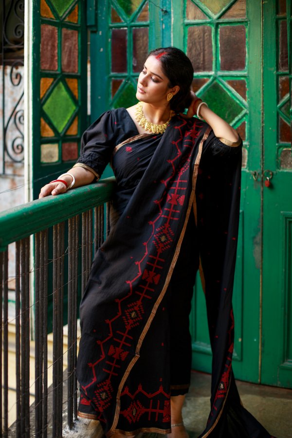 Armaiti Black Durga Sari