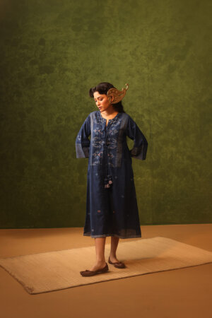 NILA TASSEL TIE-UP DRESS
