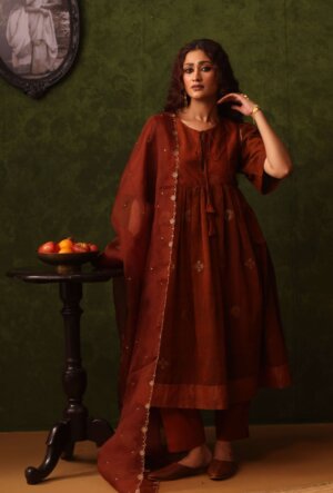 AMRITA ZARI STRIPED PANTS