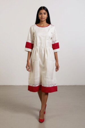 ROUND NECK SILK DRESS – WHITE RED BORDER LACE