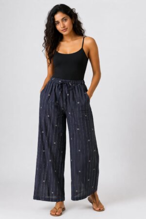 LOOSE FIT PANTS – BLACK STRIPES